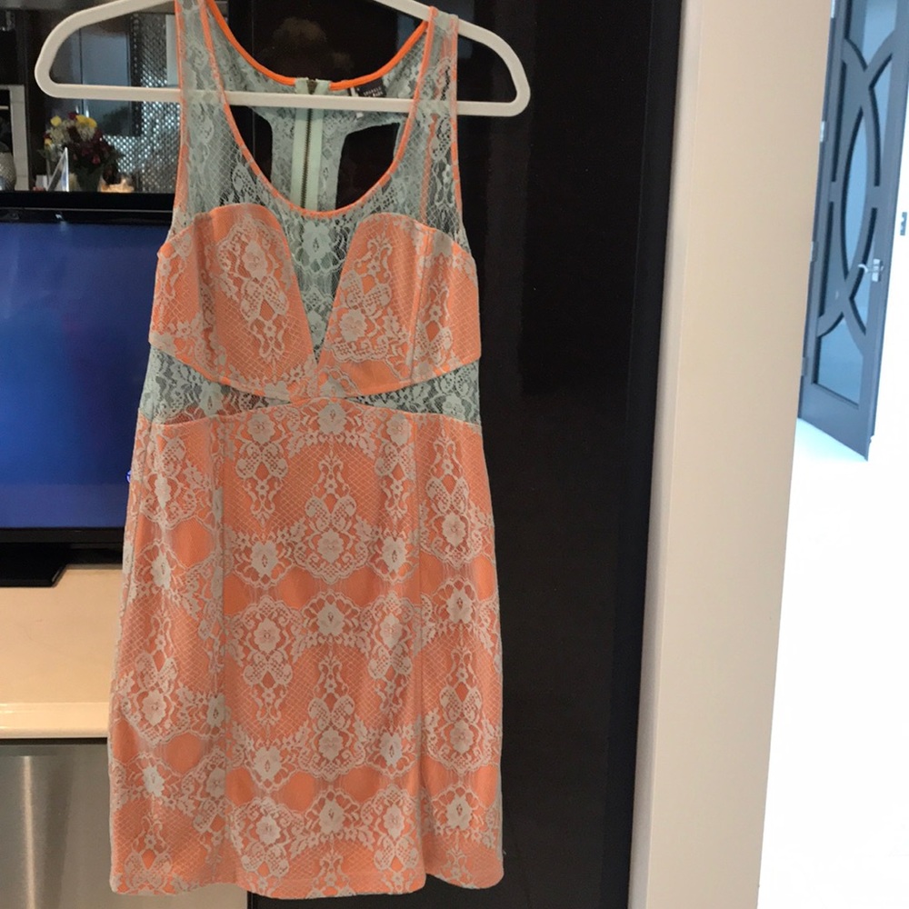 Pretty lace summer dress